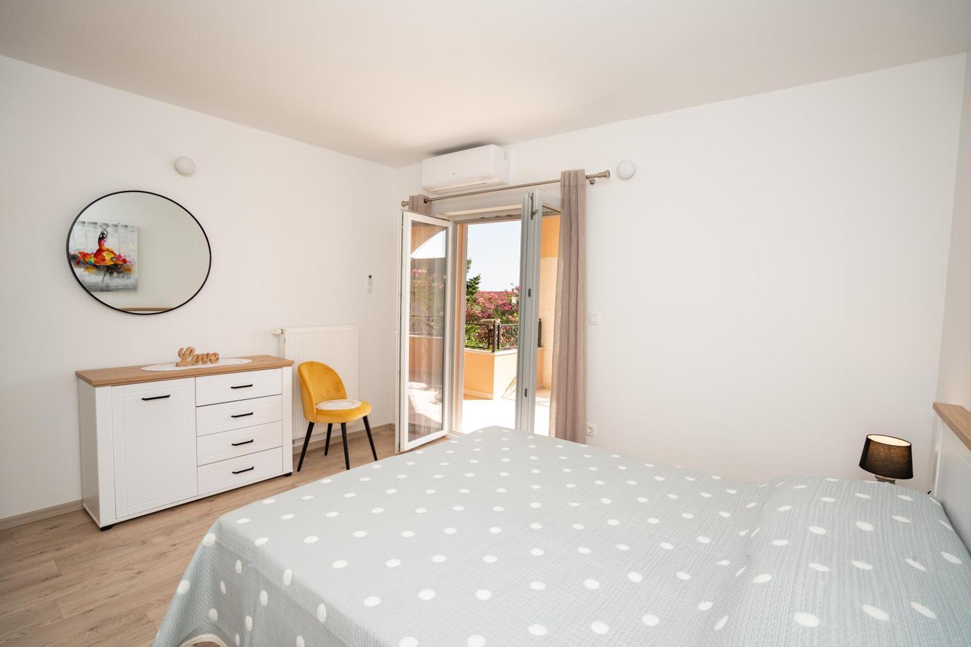 Apartments Tomulic Novalja Exterior photo